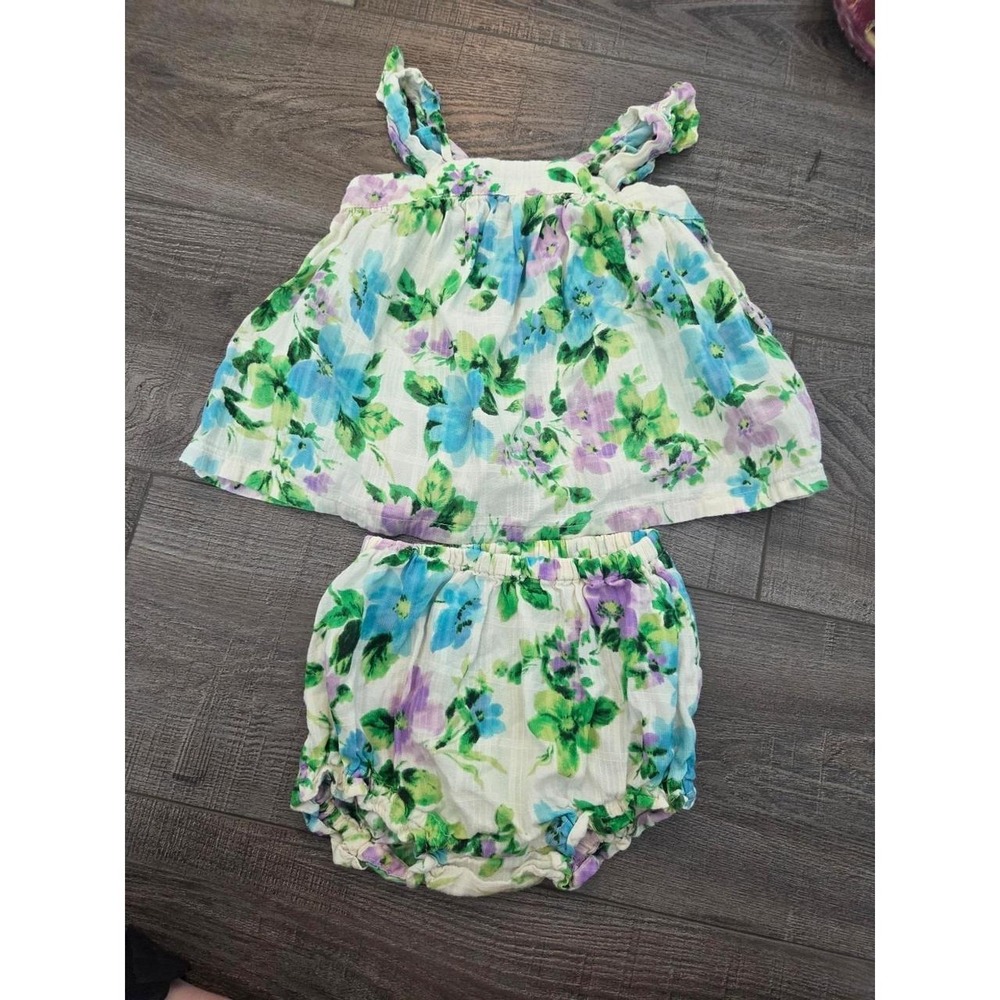 Old navy baby girl outfit 18-24 mos